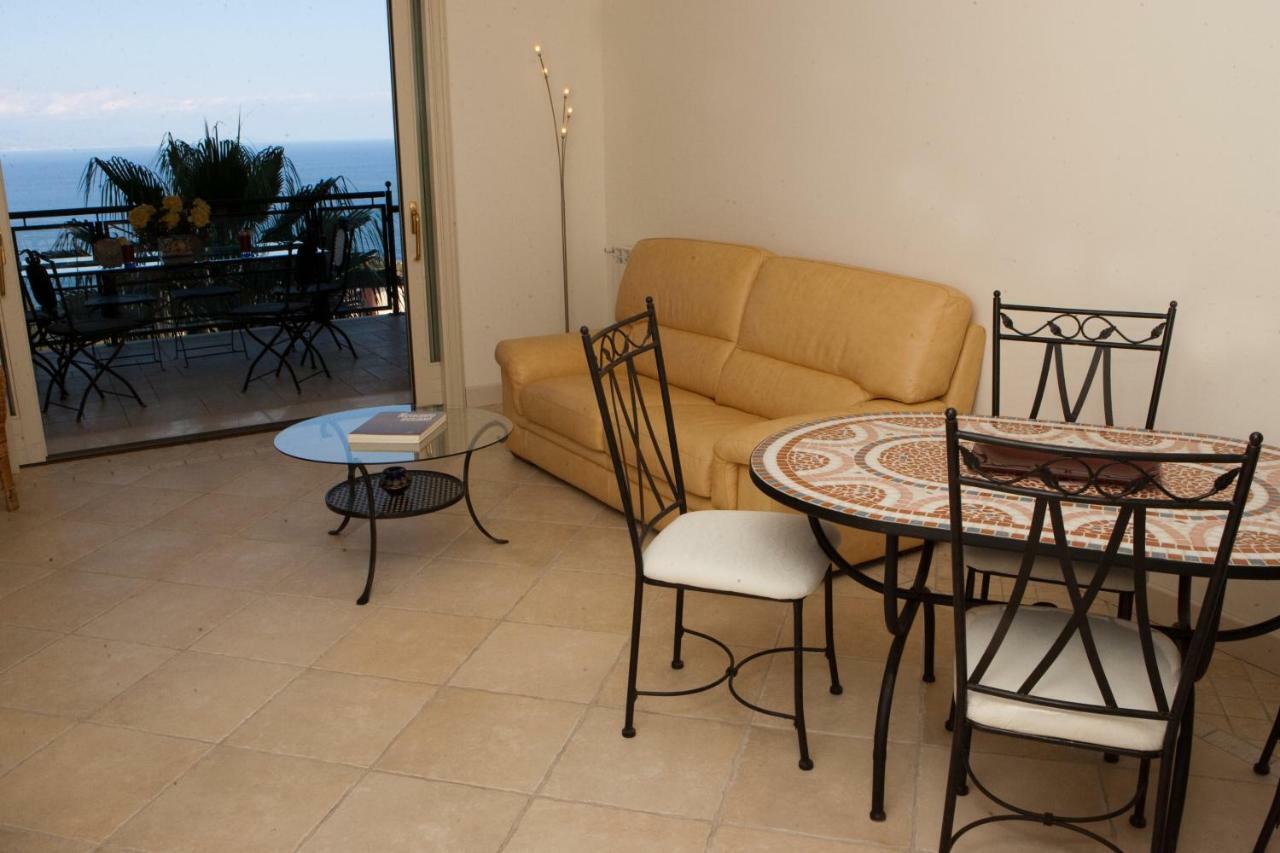 Taormina Seaview Apartment - Taormina Holidays Eksteriør bilde