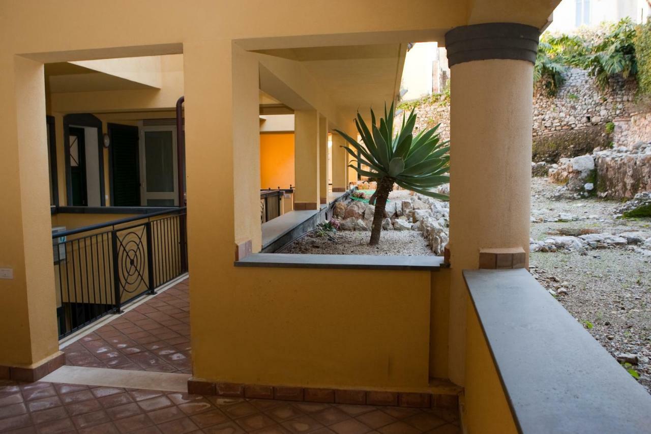 Taormina Seaview Apartment - Taormina Holidays Eksteriør bilde